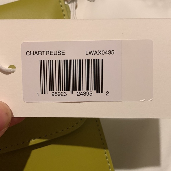 Frame, Le Signature Mini Leather Crossbody Bag, Chartreuse - Picture 9 of 16